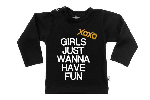 Wooden Buttons t-shirt lm xoxo Girls just Wanna have fun zwart