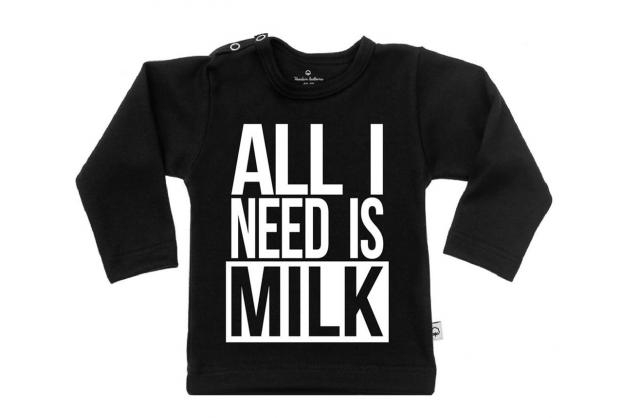 Wooden Buttons t-shirt lm All I need is Milk zwart