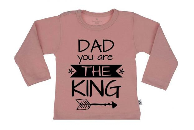 Wooden Buttons t-shirt lm Dad you are the King old roze
